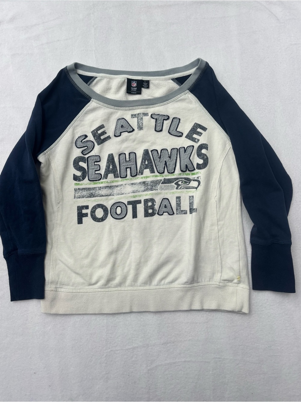 NFL Seahawks Women’s Team Apparel Sweatshirt - White & Gray
